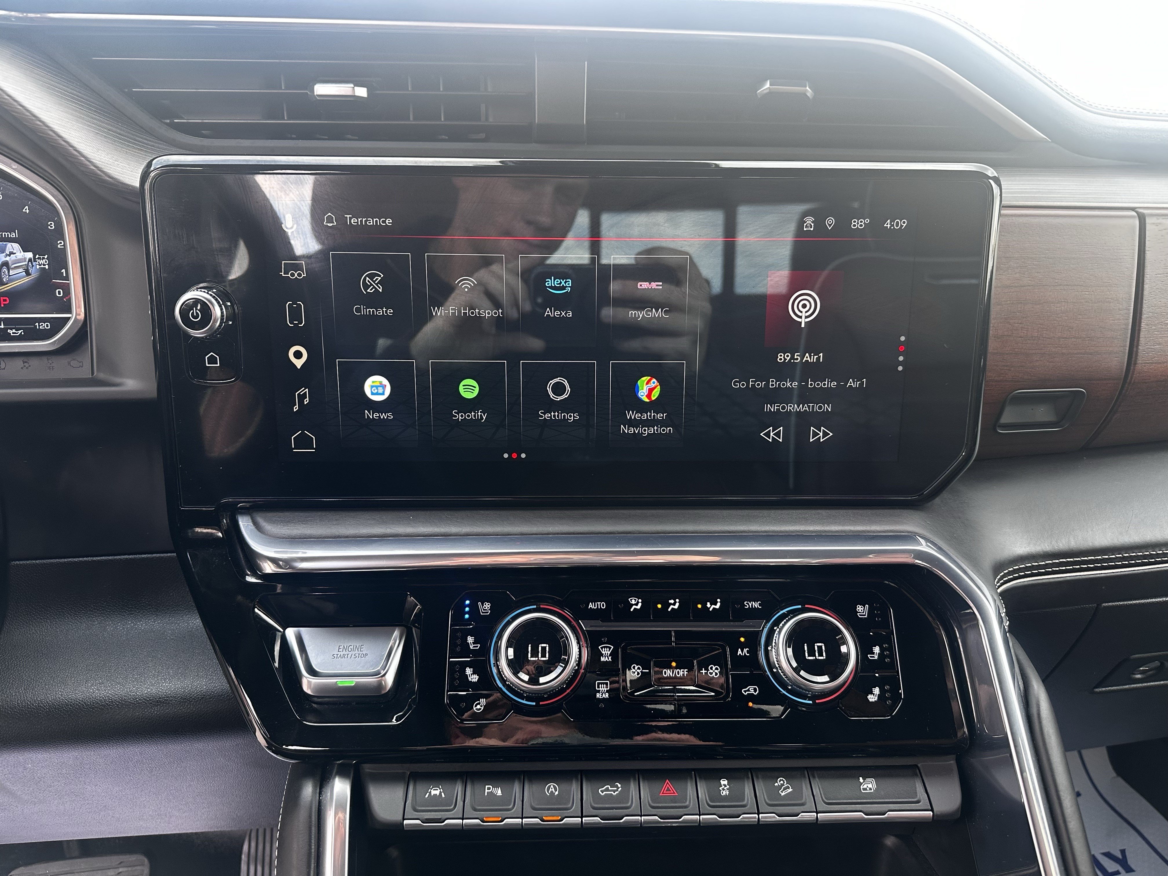 Used 2023 GMC Sierra 1500 Denali Ultimate AWD/4WD image 16