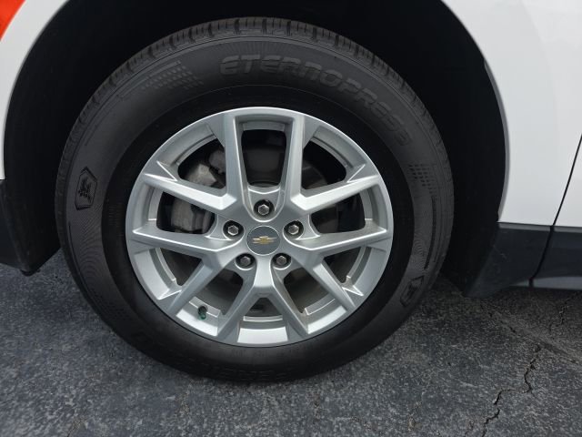 Used 2023 Chevrolet Equinox LT w/ Driver Convenience Package image 7