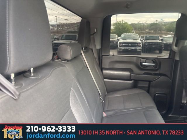 Used 2025 Chevrolet Silverado 2500 Custom w/ Custom Value Package image 13