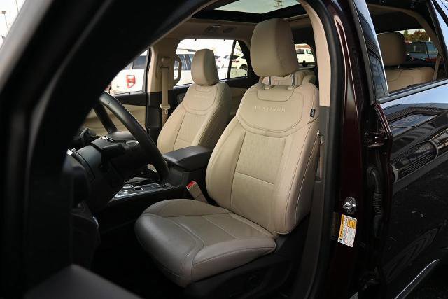 Certified 2022 Ford Explorer Platinum w/ Equipment Group 601A image 24