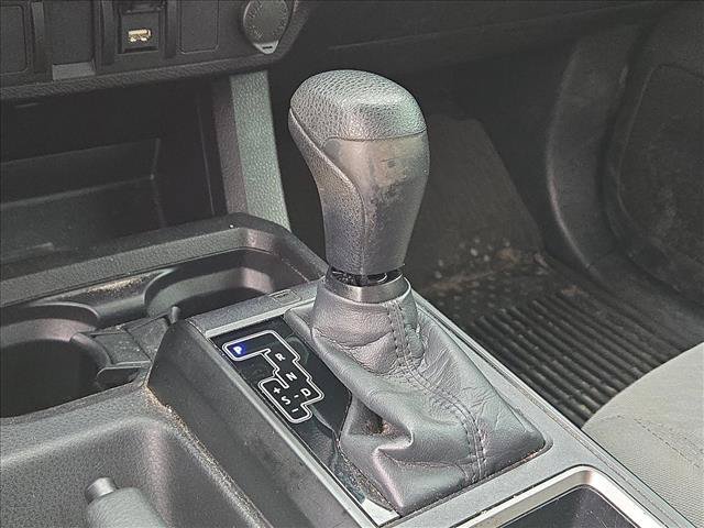 Used 2022 Toyota Tacoma SR w/ SR Convenience Package RWD image 11
