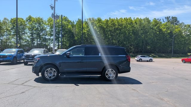 Certified 2025 Ford Expedition Active RWD image 4