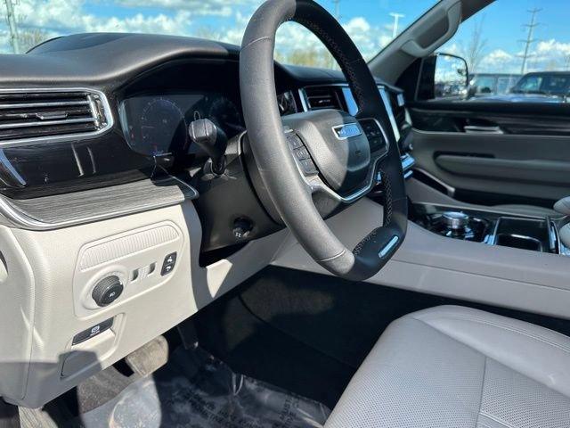 Used 2022 Jeep Wagoneer Series III w/ Convenience Group I AWD/4WD image 22