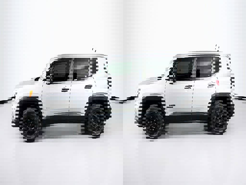 Used 2019 Jeep Renegade Sport image 3