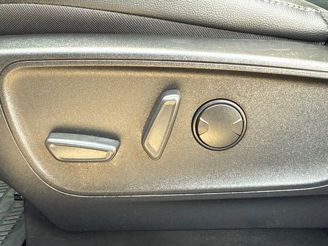 Certified 2022 Ford Escape Titanium FWD image 24