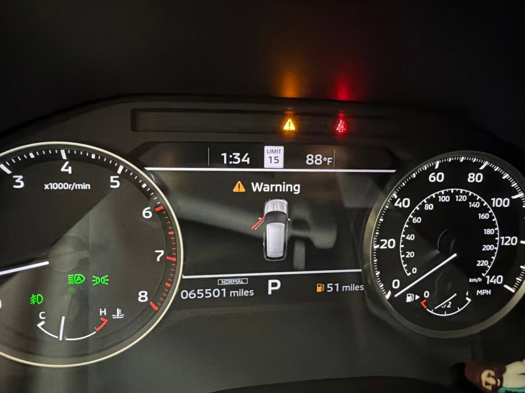 Used 2022 Mitsubishi Outlander SE FWD image 3
