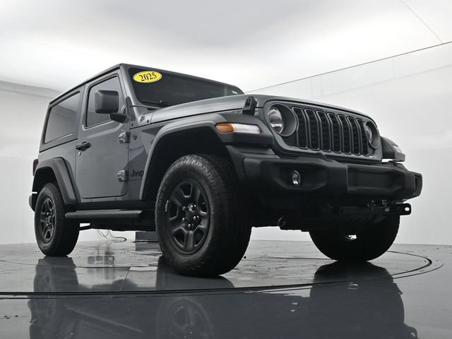 Used 2025 Jeep Wrangler Sport AWD/4WD image 36