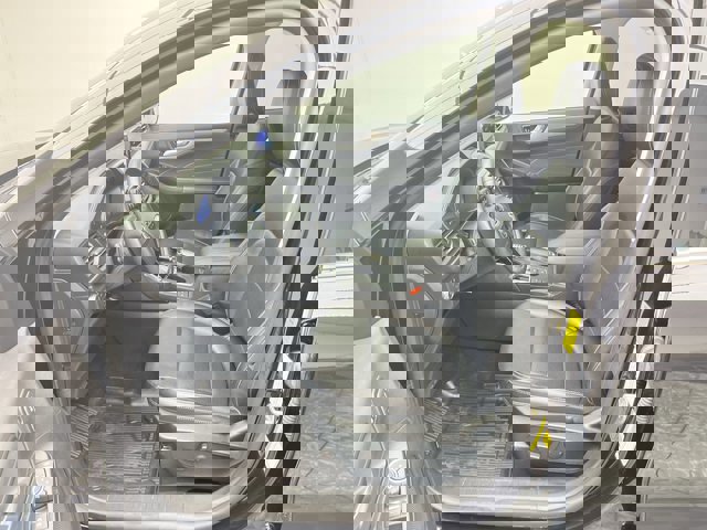 Certified 2022 Ford Escape Titanium w/ Class II Trailer Tow Package image 3