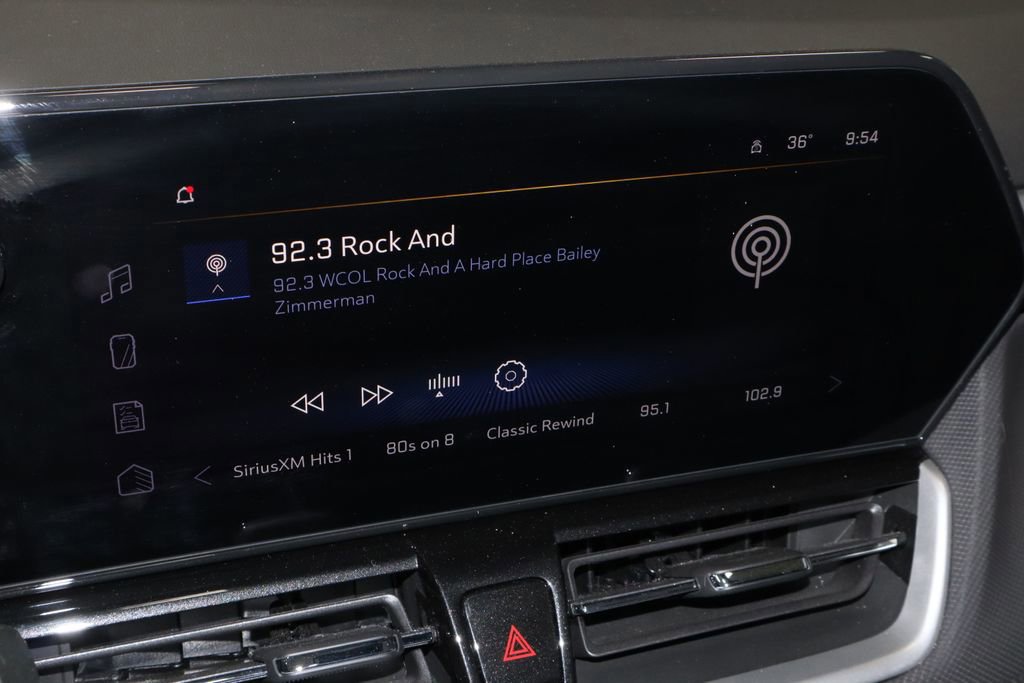 Used 2025 Chevrolet TrailBlazer LT w/ LT Cold Weather Package image 10