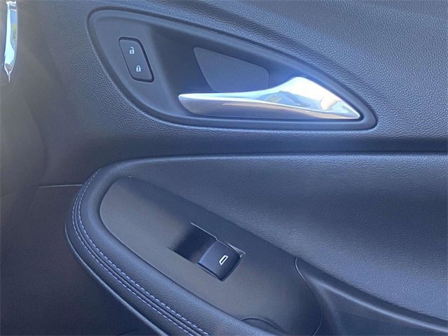 Used 2025 Buick Encore GX Sport Touring w/ Advanced Technology Package image 29