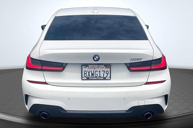 Used 2020 BMW 330i Sedan w/ M Sport Package RWD image 4