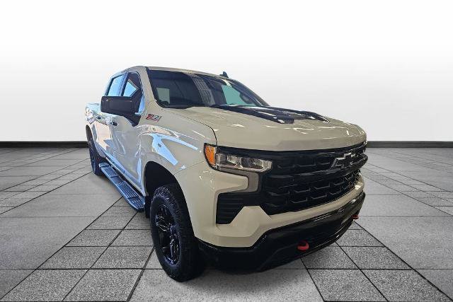 Used 2023 Chevrolet Silverado 1500 LT Trail Boss w/ Protection Package AWD/4WD image 3