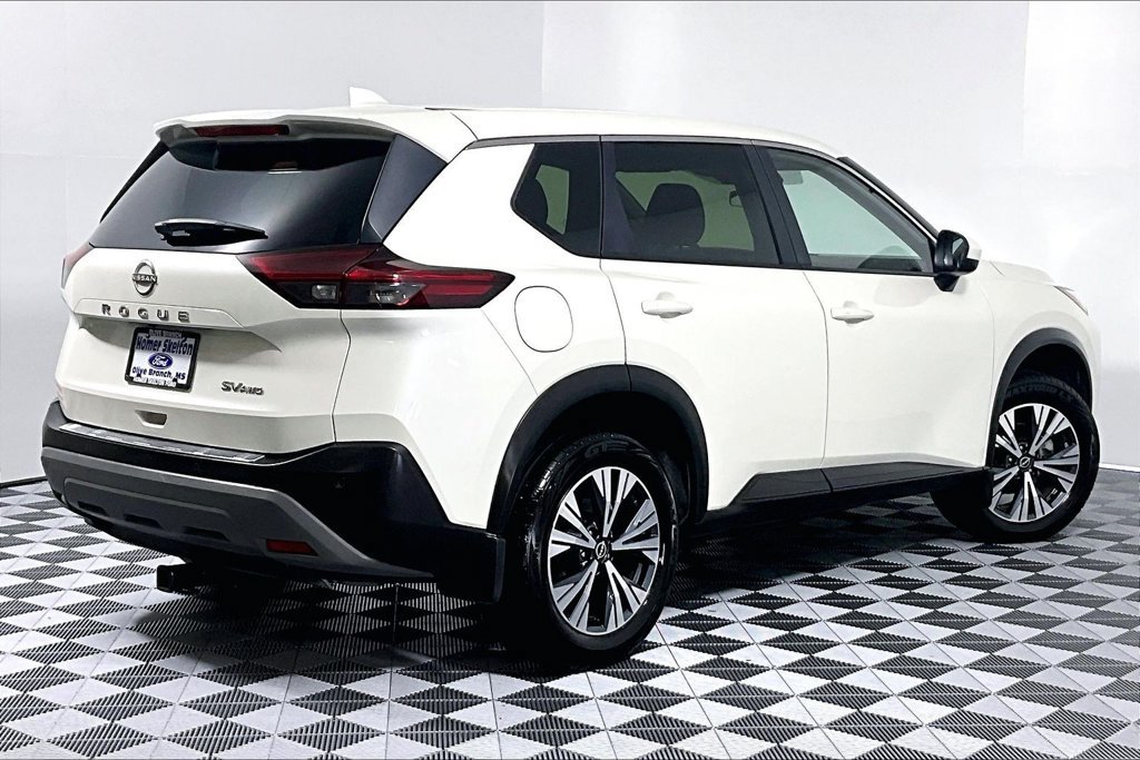 Used 2023 Nissan Rogue SV AWD/4WD image 12