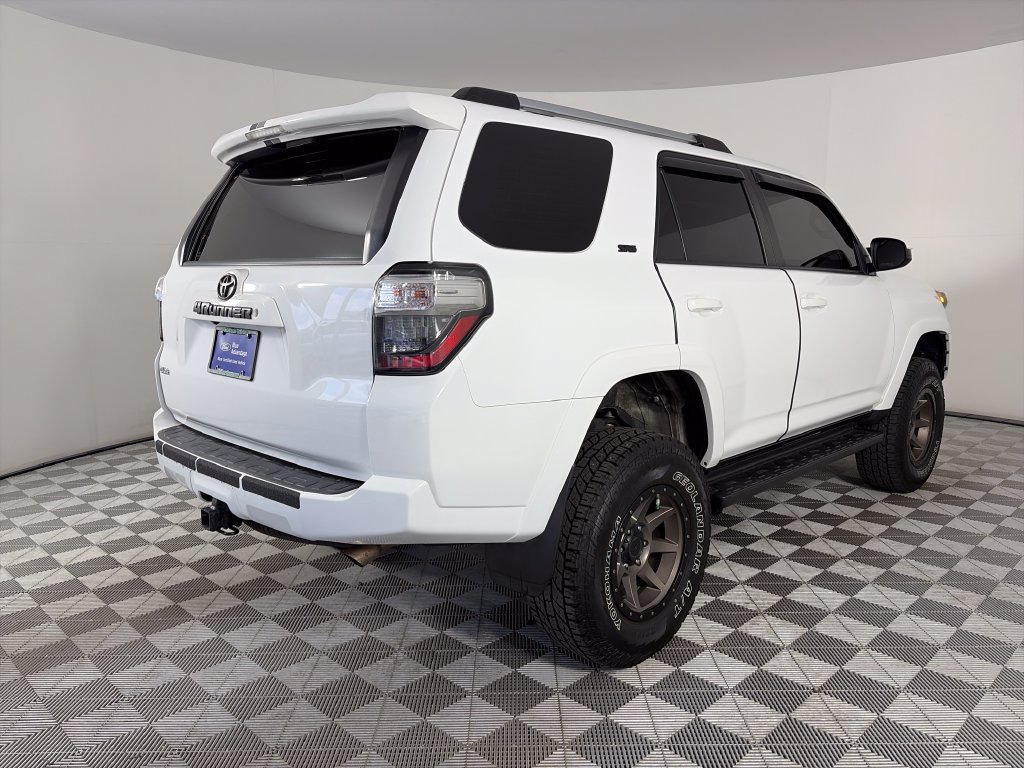 Used 2020 Toyota 4Runner 4WD image 7