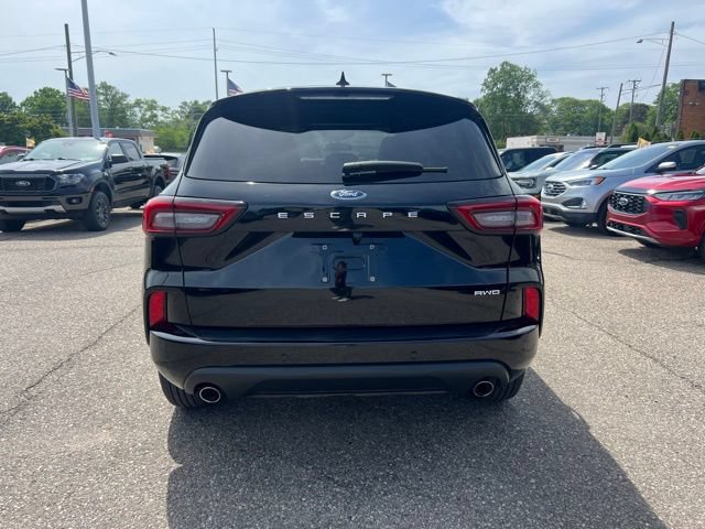 Certified 2024 Ford Escape ST-Line w/ Tech Pack #1 AWD/4WD image 5