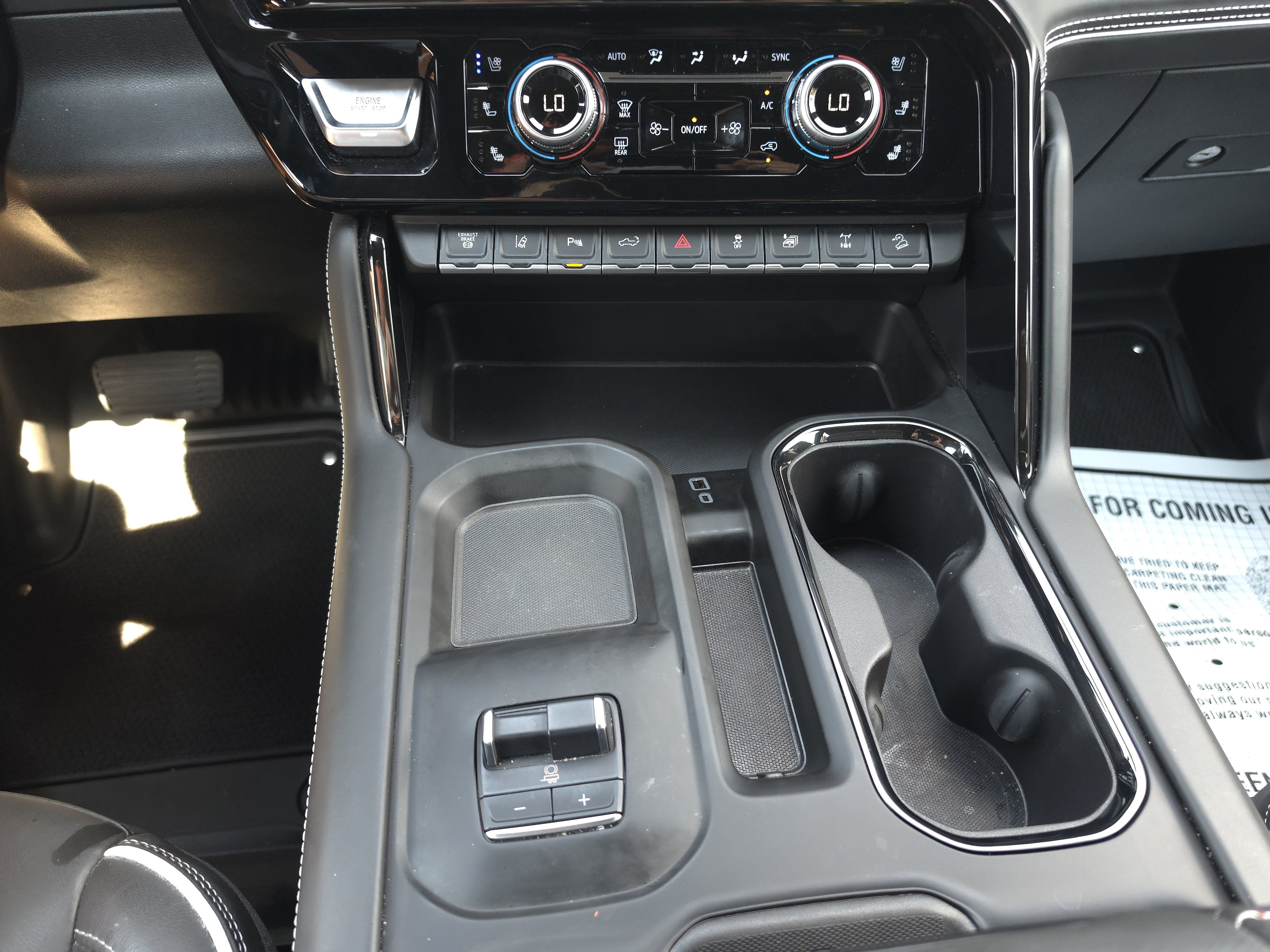 Used 2025 GMC Sierra 2500 AT4X AWD/4WD image 14