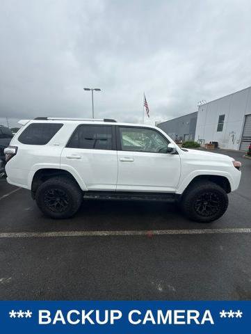 Used 2022 Toyota 4Runner SR5 AWD/4WD image 3