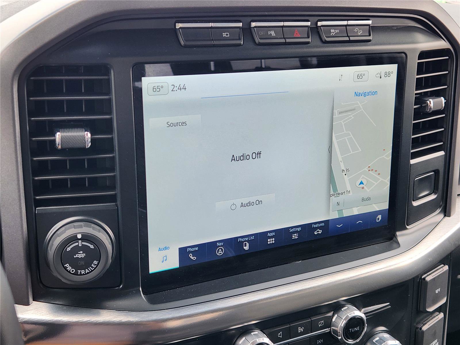 Certified 2022 Ford F150 Lariat w/ Equipment Group 502A High image 14