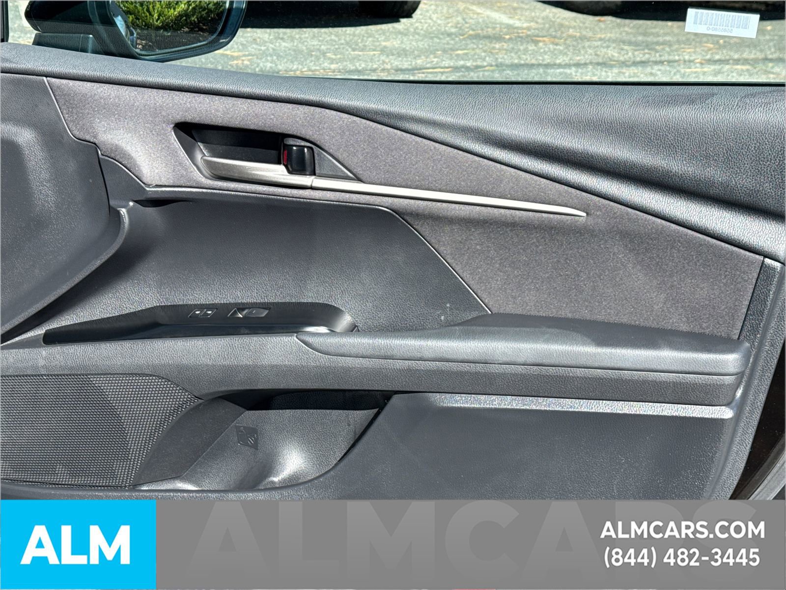 Used 2025 Toyota Camry LE image 17