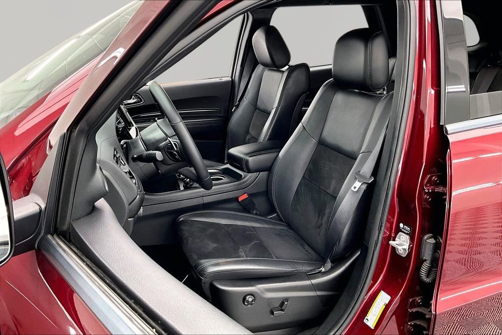Used 2022 Dodge Durango GT image 25
