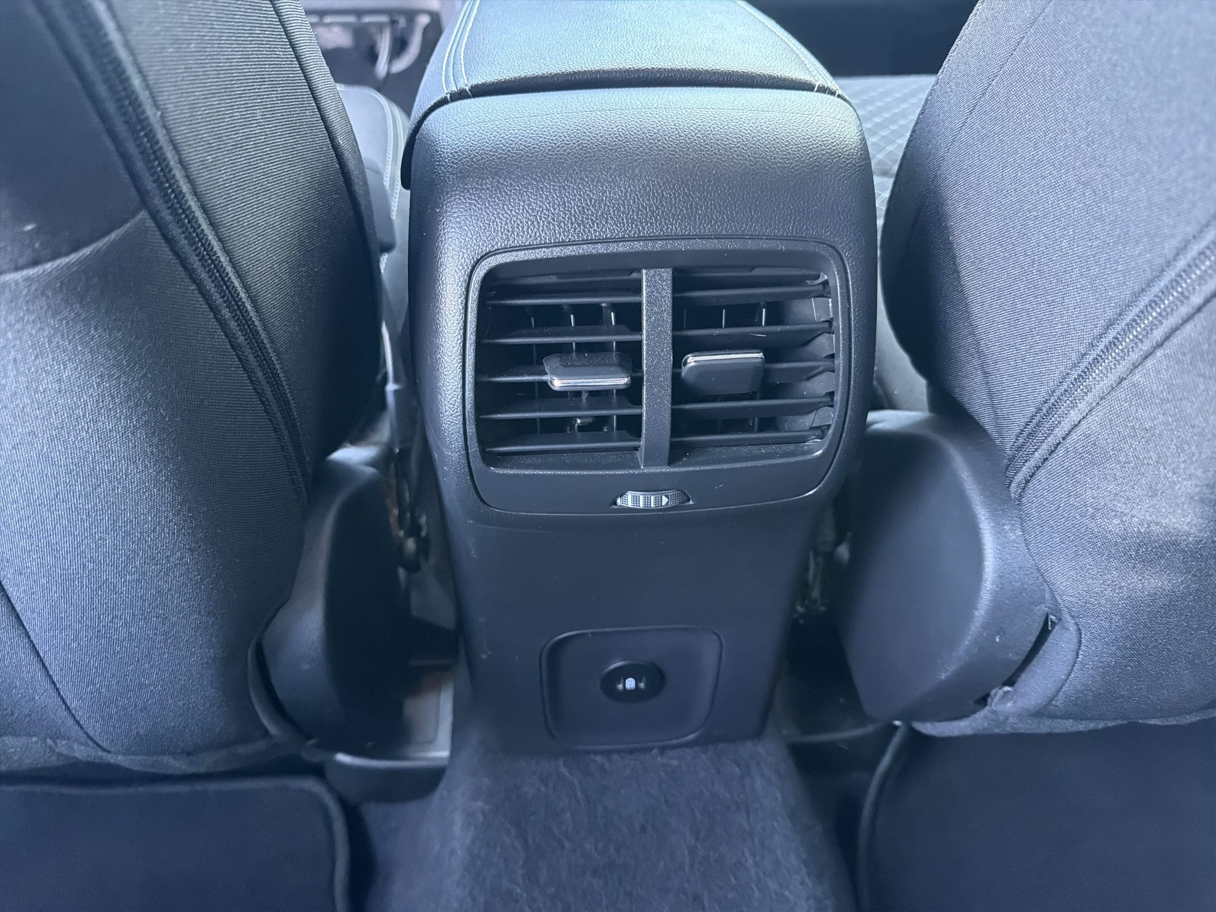 Certified 2023 Ford Escape Active AWD/4WD image 28