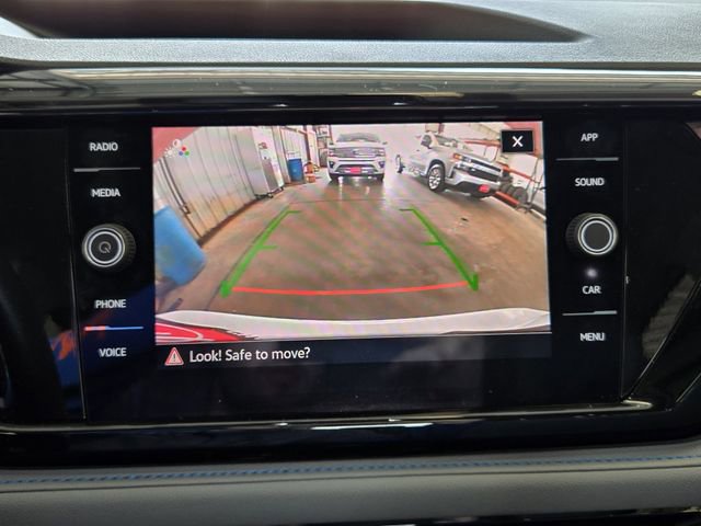 Used 2024 Volkswagen Taos SE FWD image 19