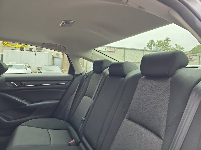 Used 2018 Honda Accord EX image 14