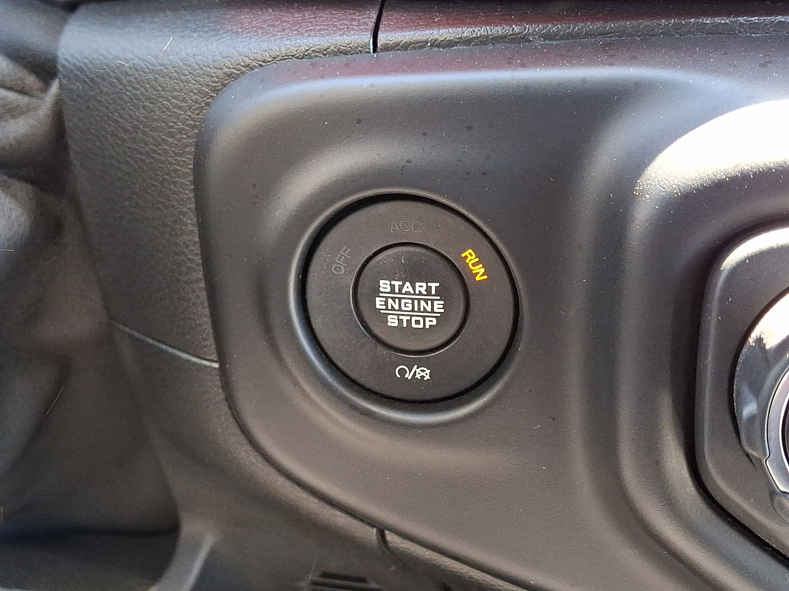 Used 2020 Jeep Gladiator Rubicon AWD/4WD image 27