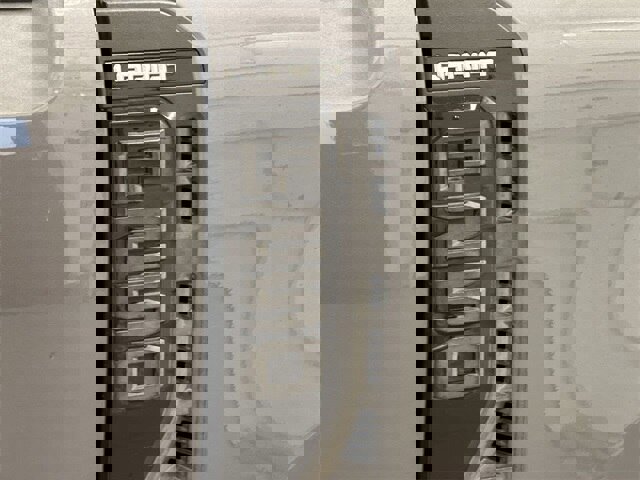 Certified 2024 Ford F250 Lariat w/ Black Appearance Package image 7