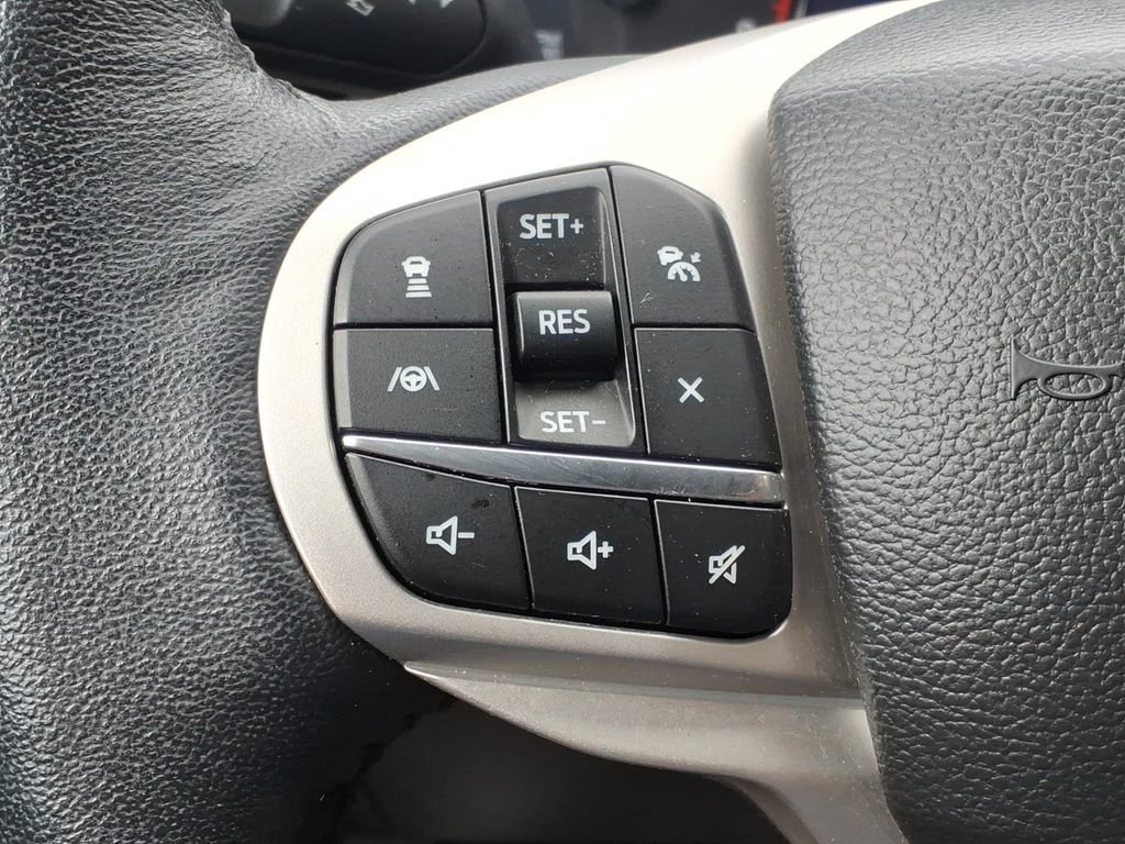 Certified 2023 Ford Explorer Limited w/ Limited Technology Package AWD/4WD image 7