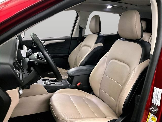 Certified 2022 Ford Escape SEL w/ Technology Package AWD/4WD image 24