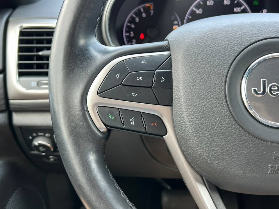 Used 2022 Jeep Grand Cherokee Laredo X AWD/4WD image 18