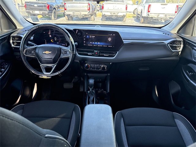 Used 2024 Chevrolet TrailBlazer LT w/ LT Cold Weather Package image 13