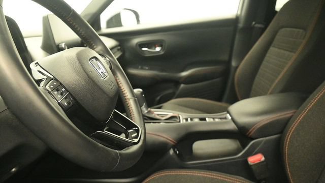 Used 2024 Honda HR-V Sport image 19