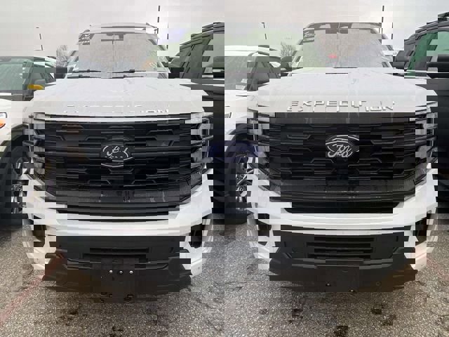 Certified 2025 Ford Expedition Active image 2