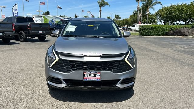 Used 2023 Kia Sportage LX AWD/4WD image 9