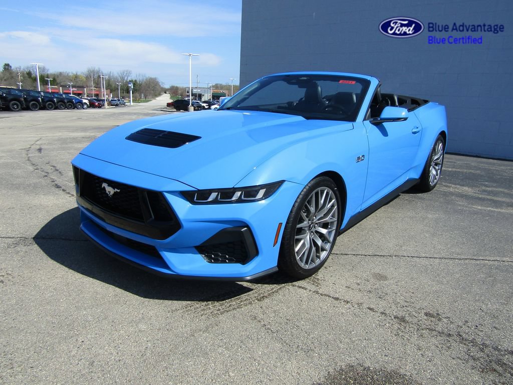 Certified 2025 Ford Mustang GT Premium RWD image 39