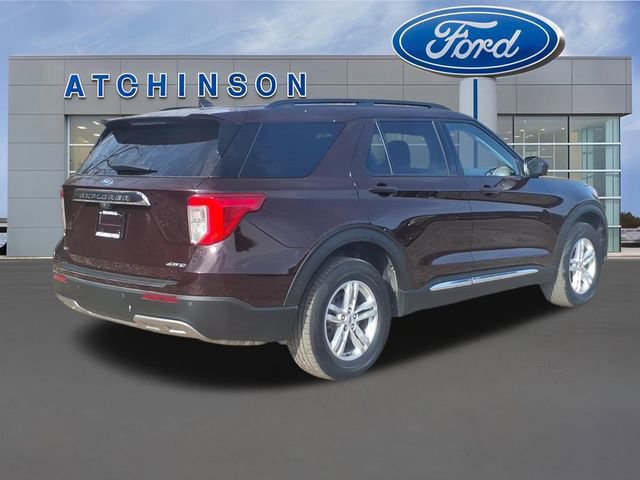 Certified 2022 Ford Explorer XLT w/ Equipment Group 202A image 4