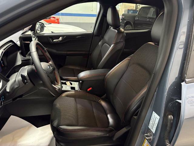 Certified 2024 Ford Escape ST-Line w/ Tech Pack #1 AWD/4WD image 8