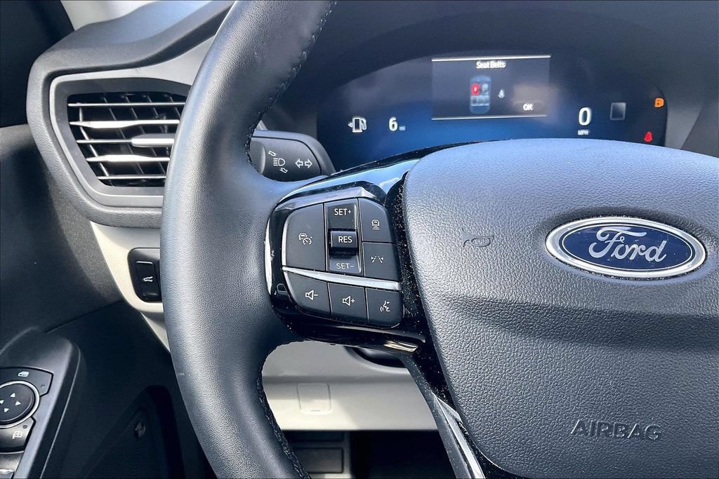 Certified 2025 Ford Escape Active w/ Active Premium Tech Pack FWD image 17