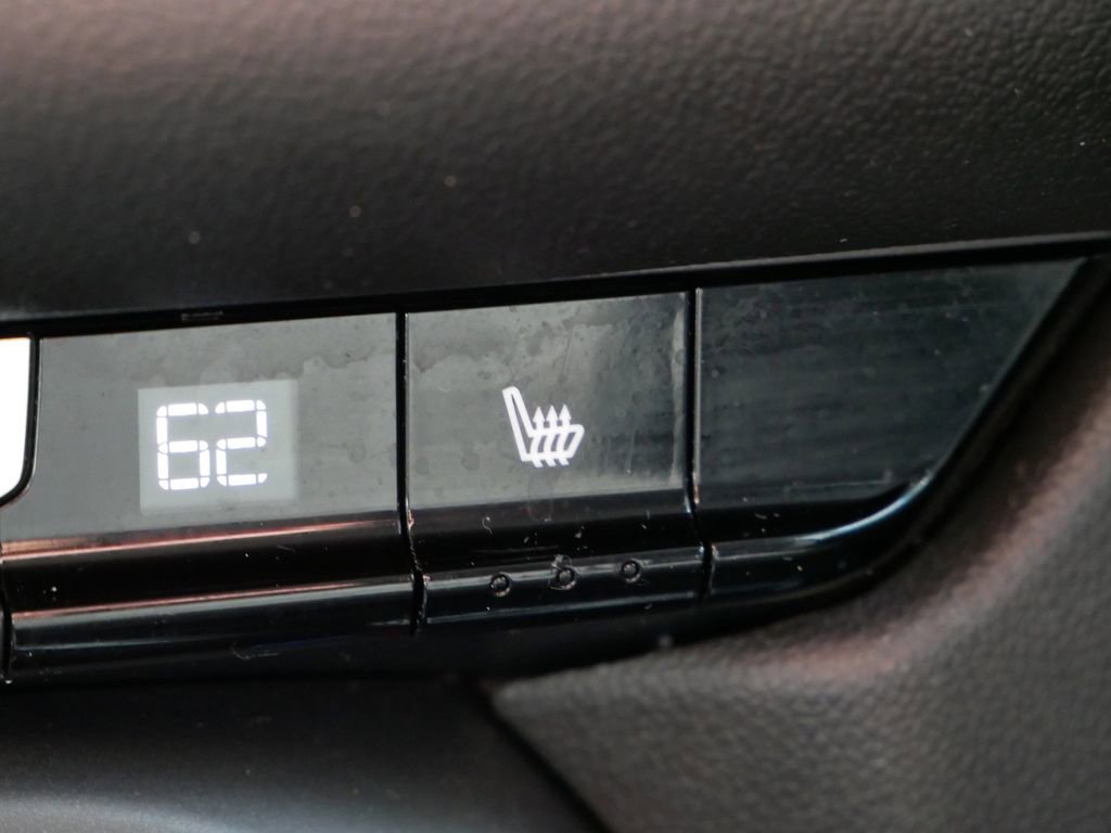 Used 2020 Chevrolet Blazer LT FWD image 24