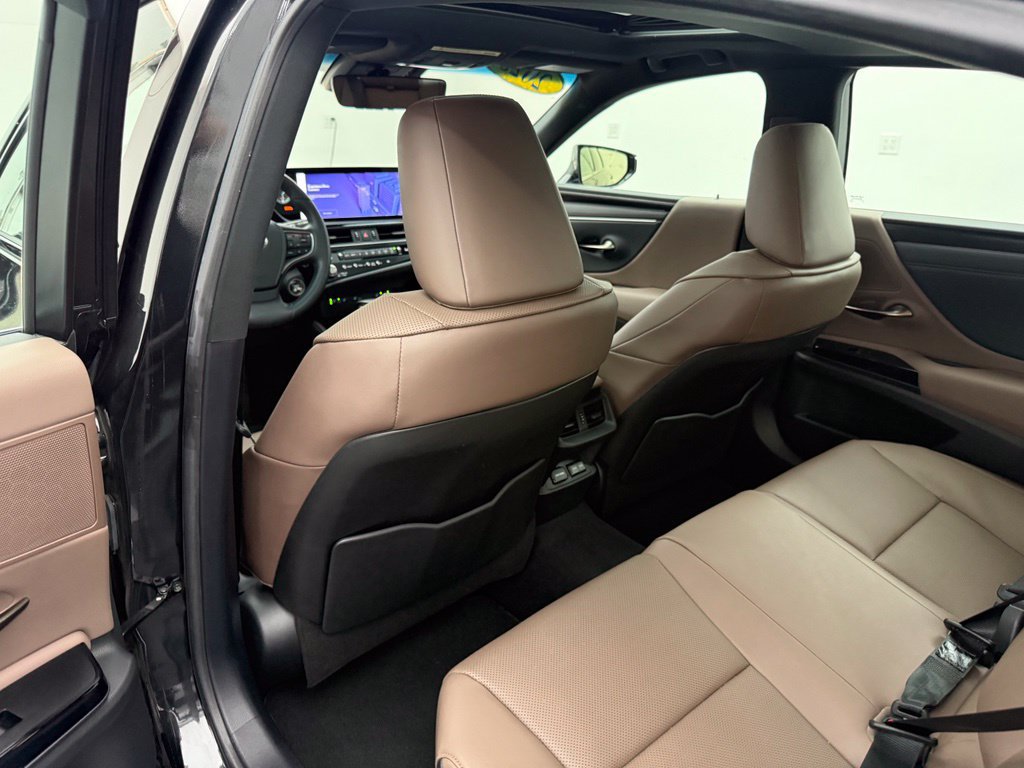 Used 2025 Lexus ES 350 w/ Premium Package FWD image 38