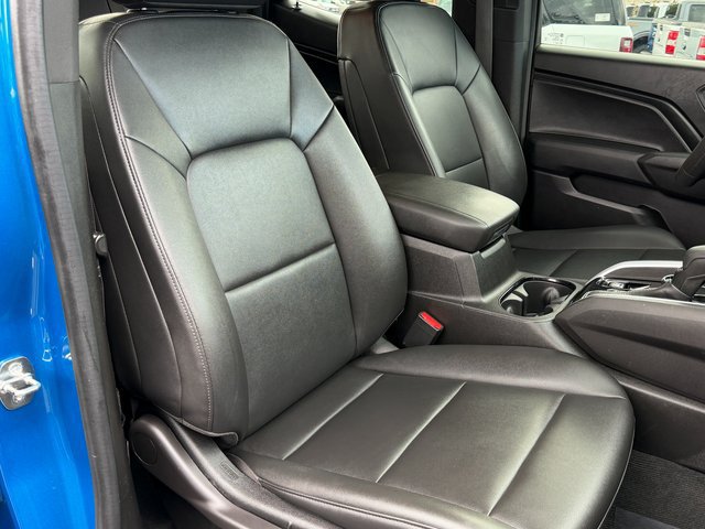 Used 2023 Chevrolet Colorado Trail Boss AWD/4WD image 32