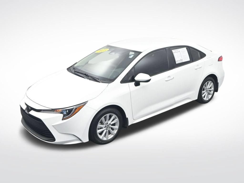 Used 2025 Toyota Corolla LE w/ LE Premium Package FWD image 22