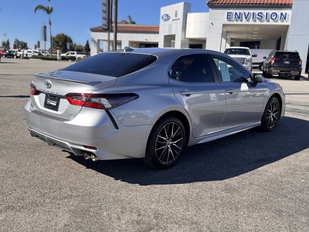 Used 2024 Toyota Camry SE image 12