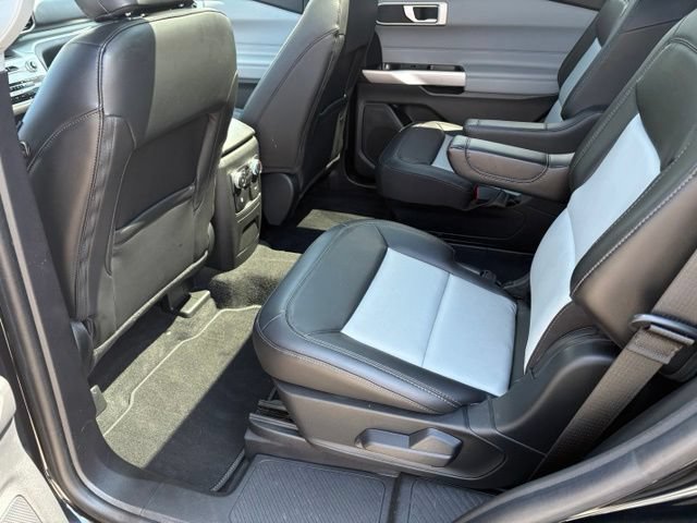 Certified 2022 Ford Explorer XLT w/ Equipment Group 202A AWD/4WD image 29