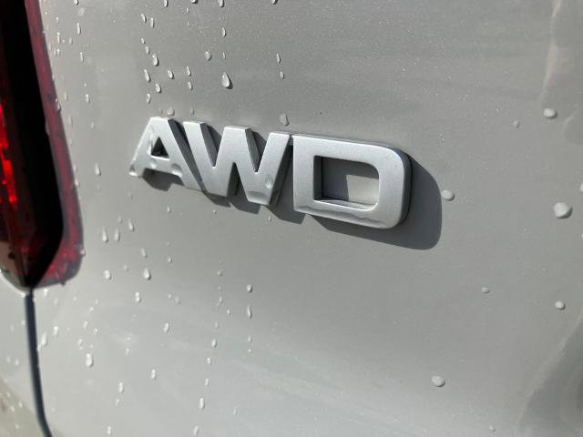 Used 2022 Kia Sorento S w/ Panoramic Sunroof Package AWD/4WD image 12