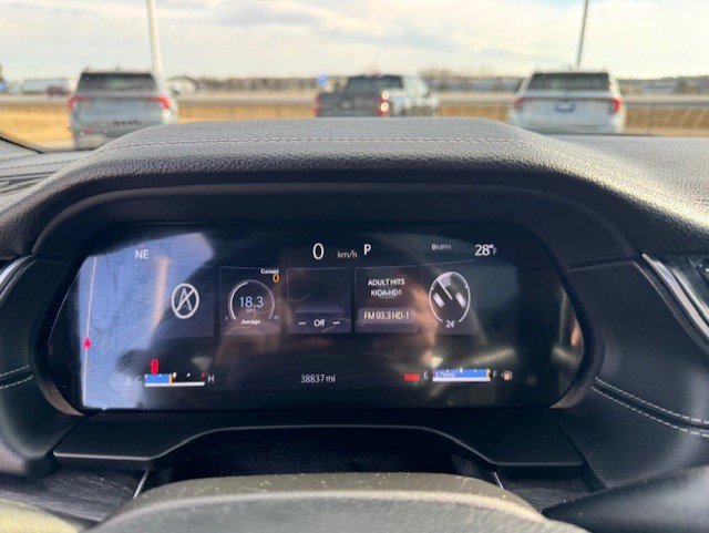 Used 2024 Jeep Grand Cherokee L Limited w/ Luxury Tech Group II image 16