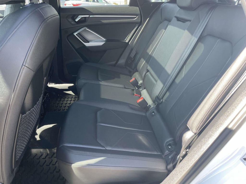 Used 2020 Audi Q3 2.0T Premium image 19