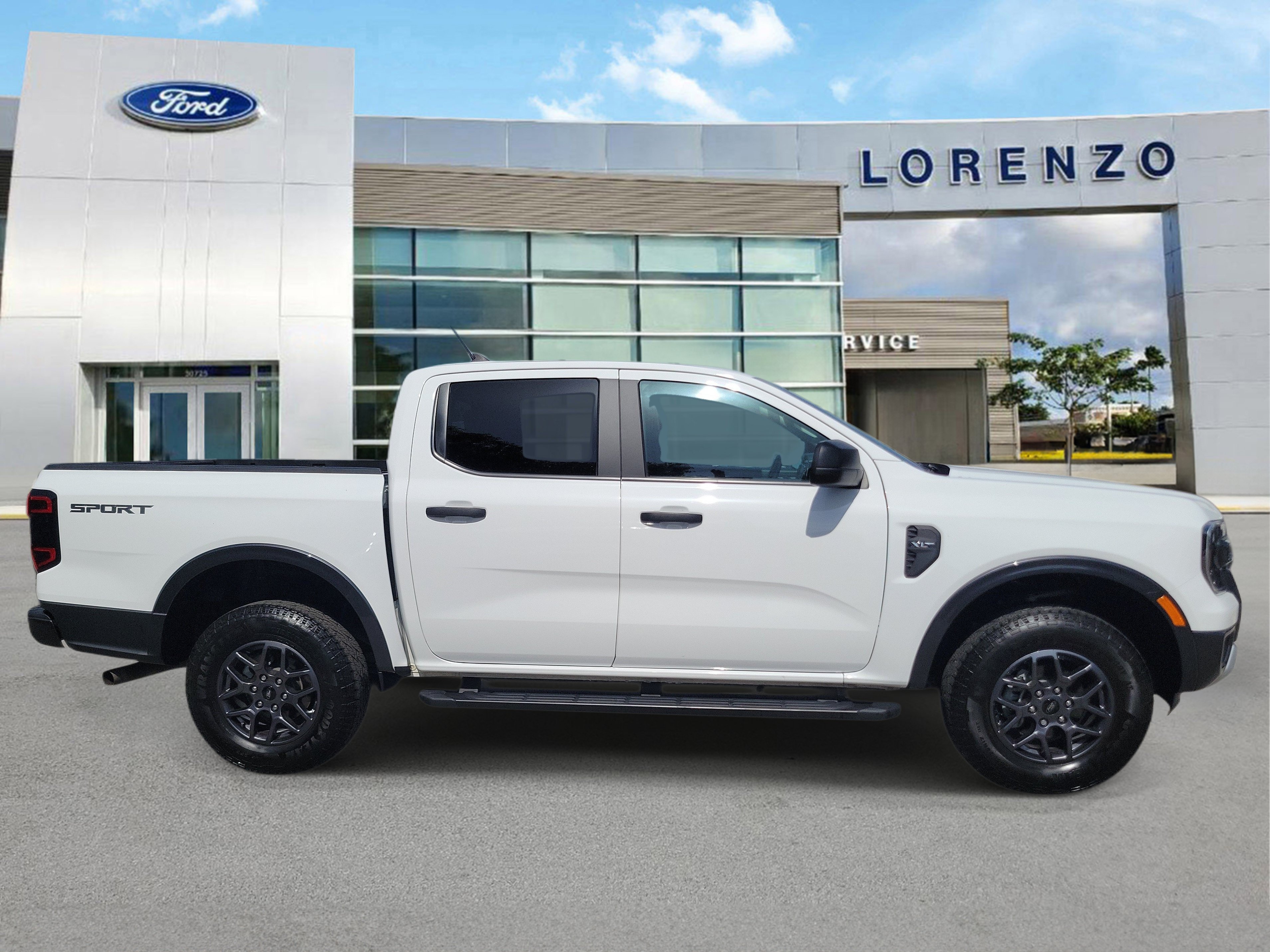 Certified 2024 Ford Ranger XLT w/ Trailer Tow Package RWD image 4